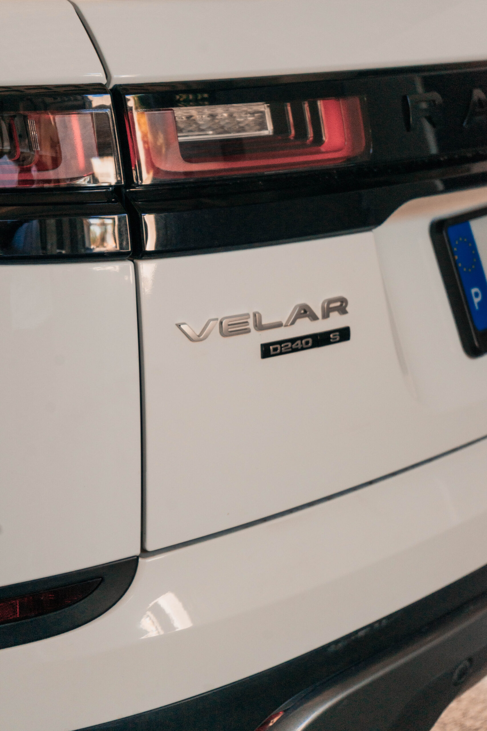 Range Rover Velar D240