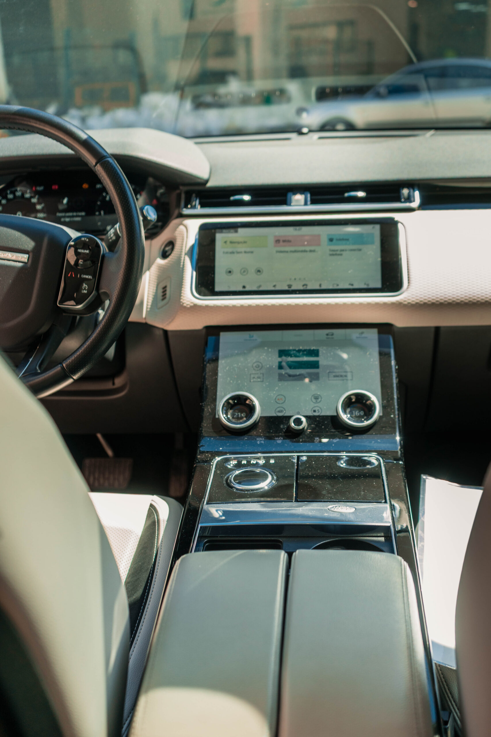 Range Rover Velar D240