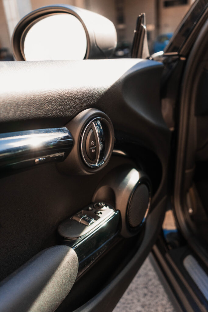 MINI 3 Portas Cooper E Classic S