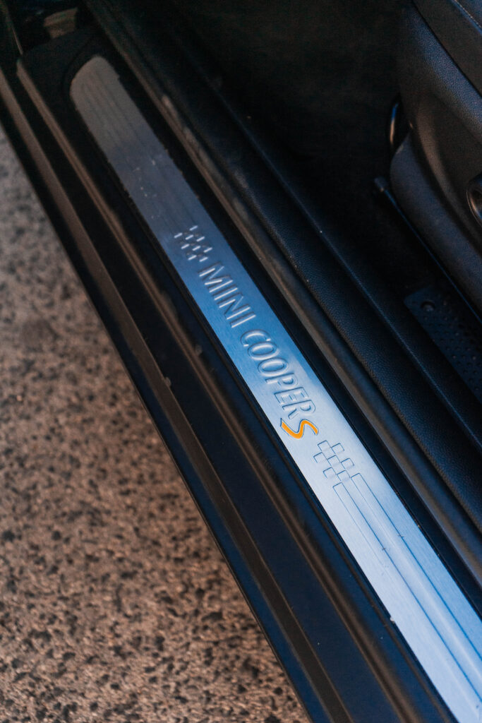 MINI 3 Portas Cooper E Classic S