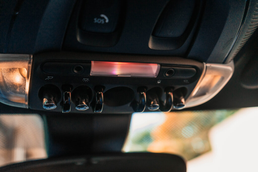 MINI 3 Portas Cooper E Classic S