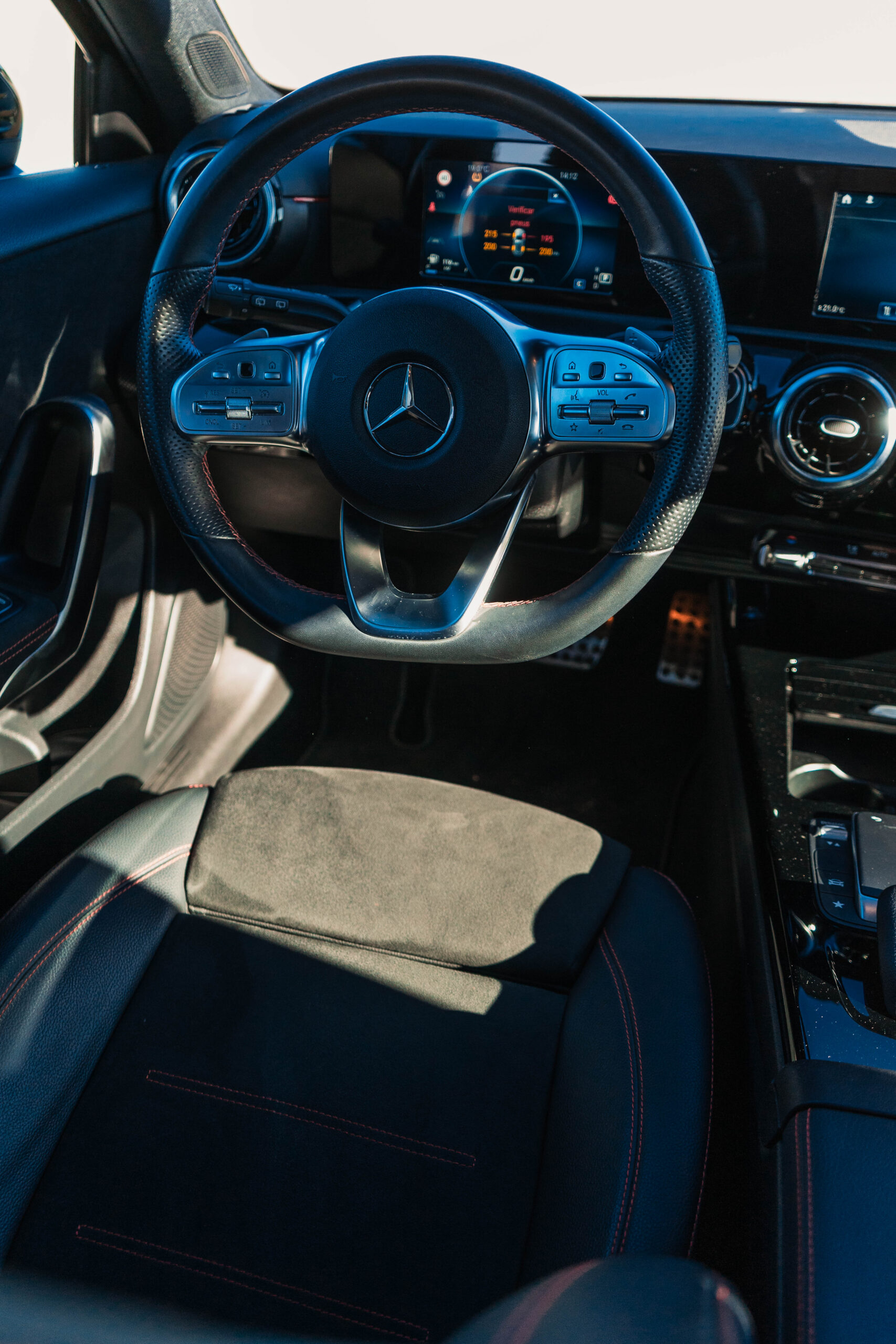 Mercedes-Benz A 200 AMG Line (2020)