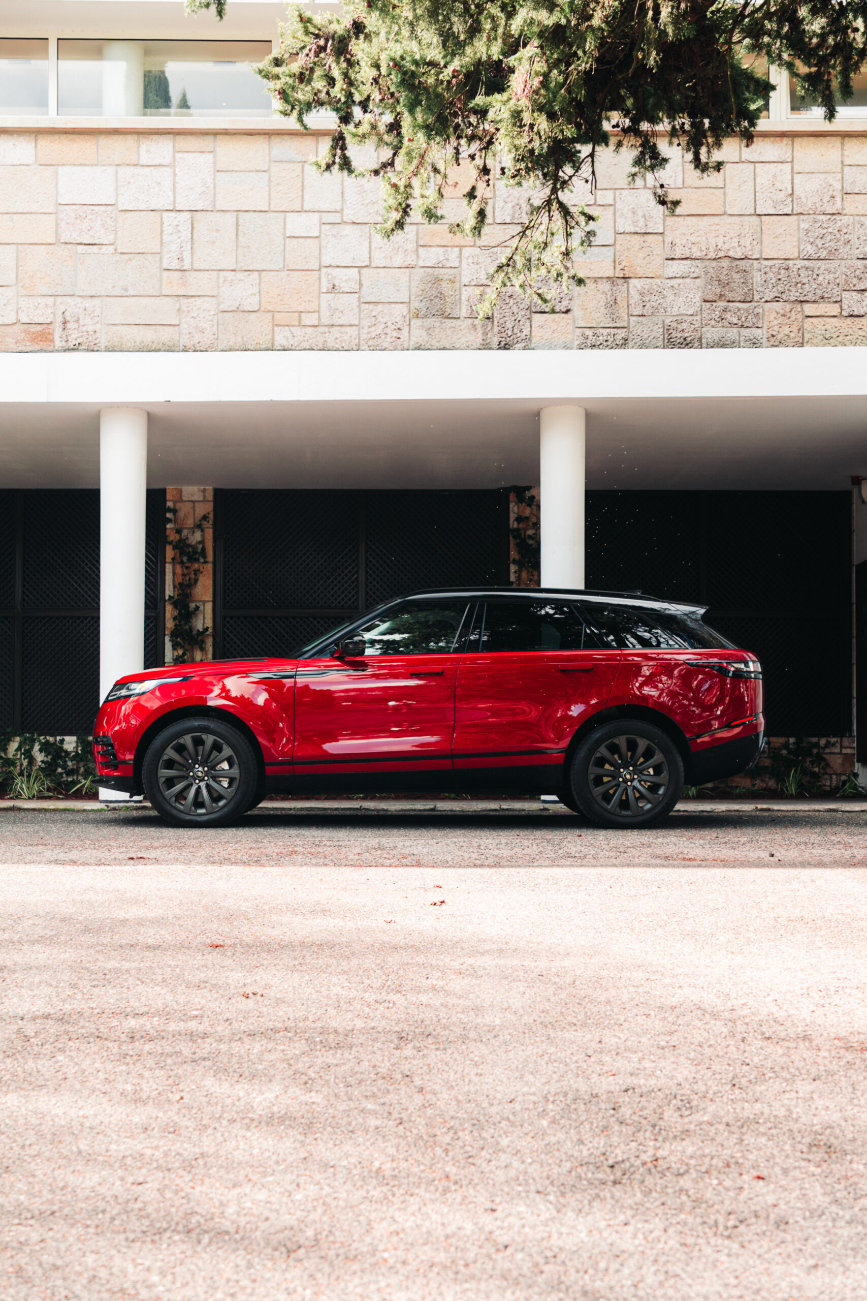 Land Rover Range Rover Velar 2.0 P400e AWD R-Dynamic