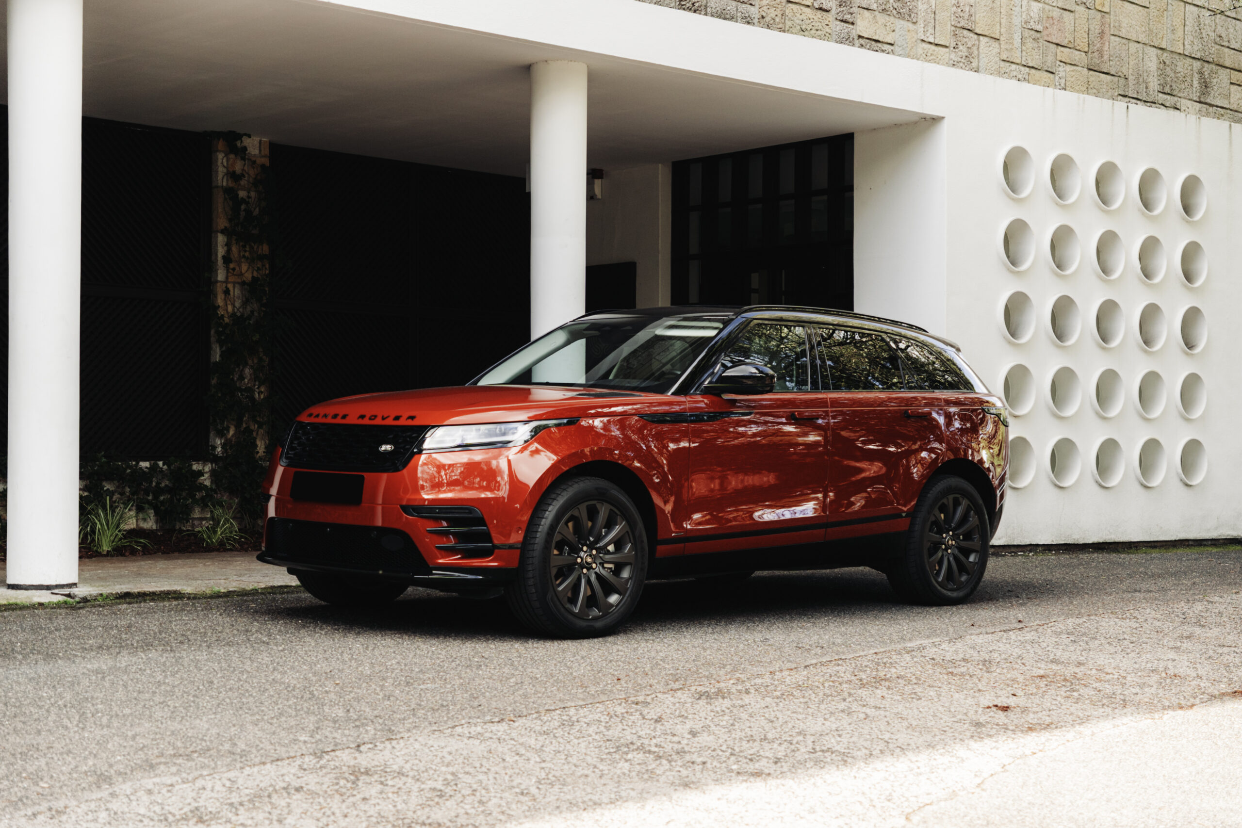 Land Rover Range Rover Velar 2.0 P400e AWD R-Dynamic