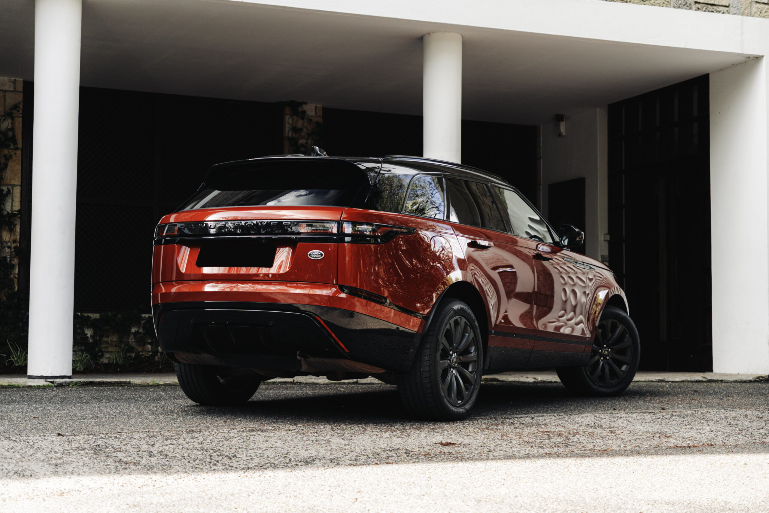 Land Rover Range Rover Velar 2.0 P400e AWD R-Dynamic