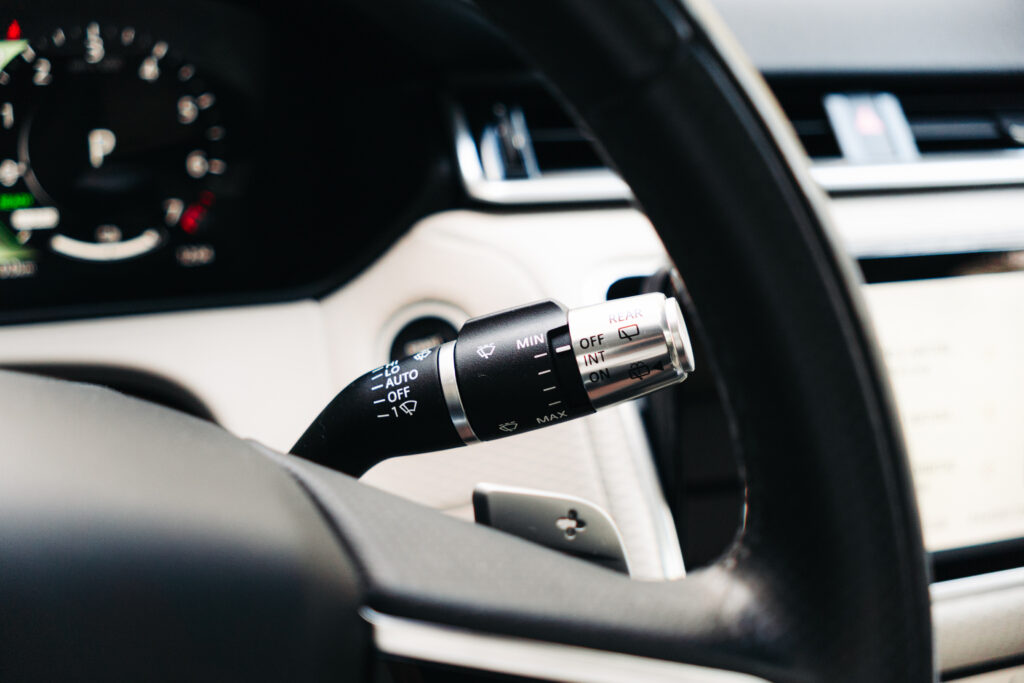 Land Rover Range Rover Velar 2.0 P400e AWD R-Dynamic