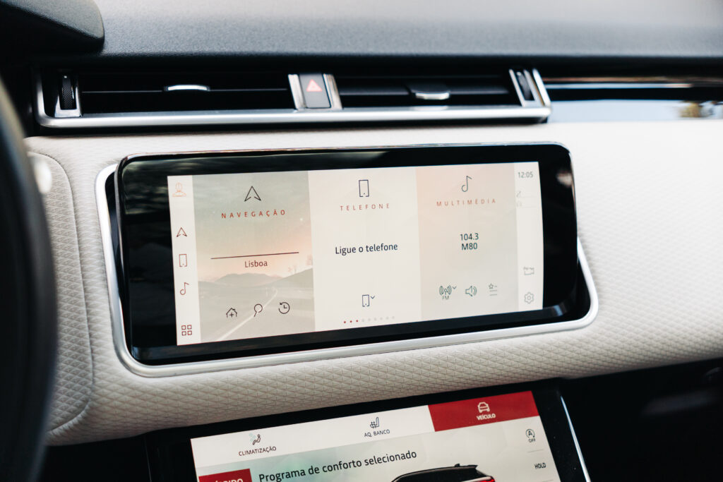 Land Rover Range Rover Velar 2.0 P400e AWD R-Dynamic