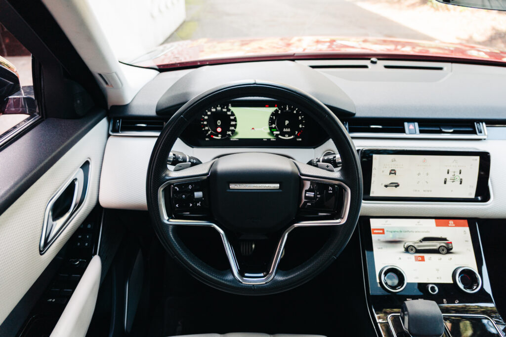 Land Rover Range Rover Velar 2.0 P400e AWD R-Dynamic